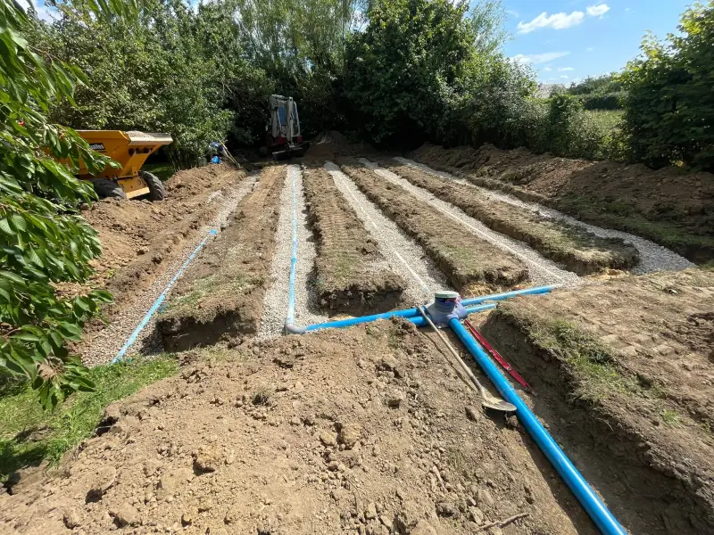 Tranchées d'épandage et canalisation